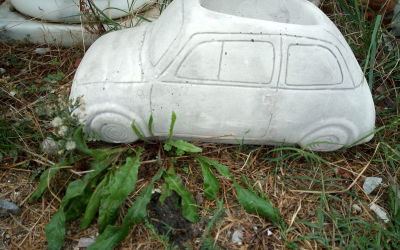 Auto portavaso in cemento bianco, Va12
