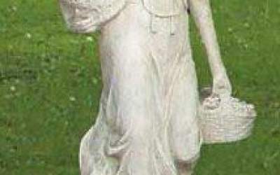 statue garden ornament, St61